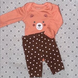 🛍 CUTE  Little GIRLS OUTFIT SIZE NEWBORN BOTTOM AND 0-3 Top 🛍